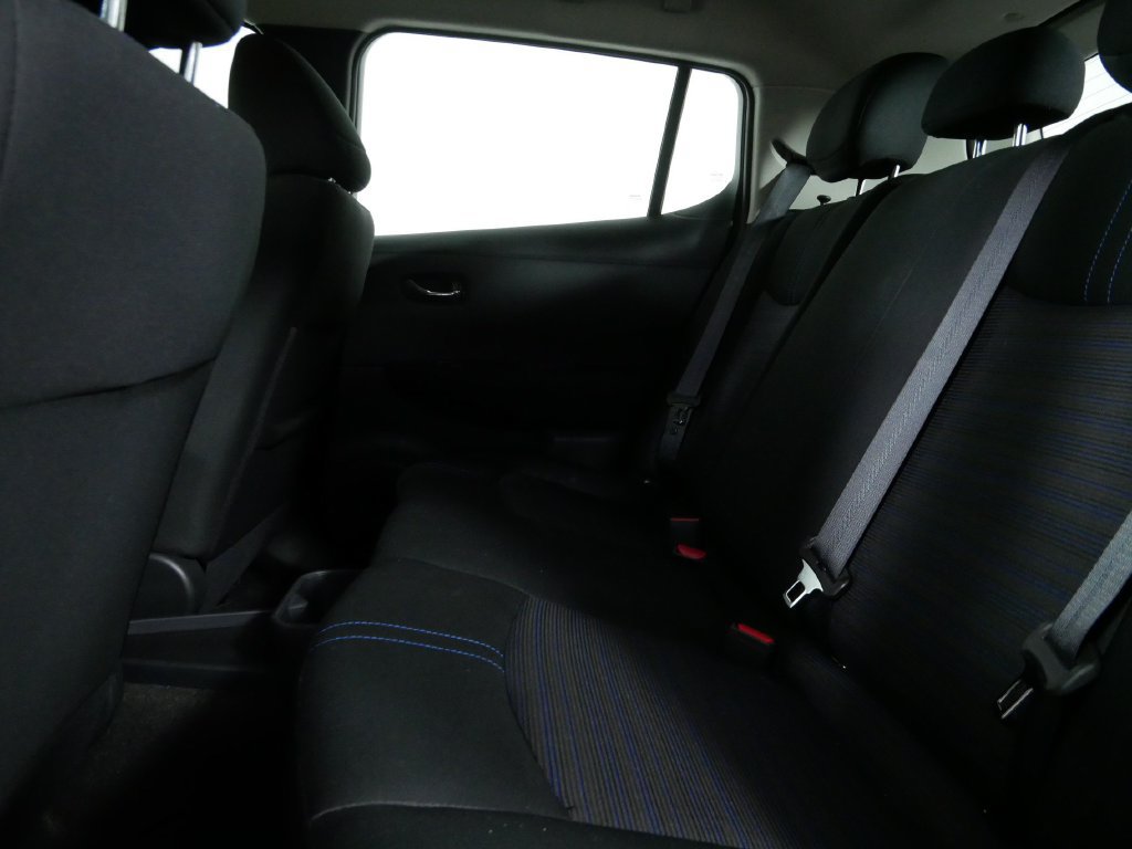 Used 2025 Nissan Leaf S FWD image 16