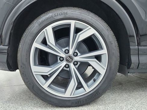 Used 2024 Audi Q4 e-tron Premium w/ Convenience Package image 13