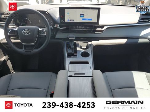 Certified 2025 Toyota Sienna XLE FWD image 18