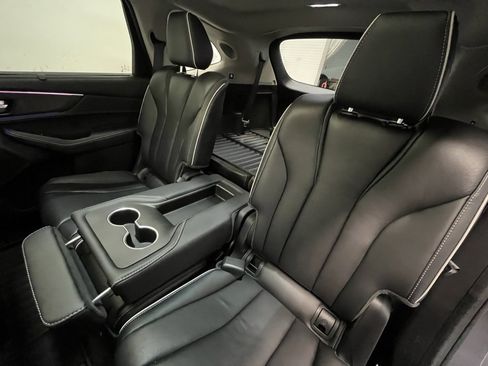 Certified 2023 Acura MDX SH-AWD w/ Advance Package image 14