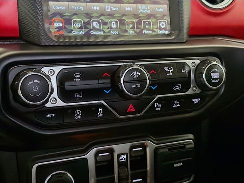 Used 2020 Jeep Gladiator Rubicon AWD/4WD image 10