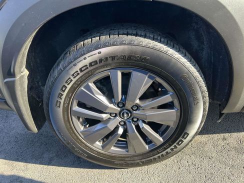 Used 2023 Nissan Pathfinder S image 8