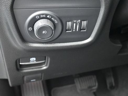 New 2026 Jeep Grand Cherokee Limited RWD image 16