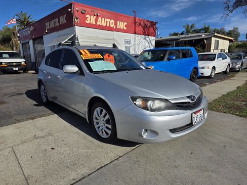 Used 2011 Subaru Impreza 2.5i image 1