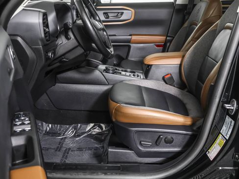 Used 2023 Ford Bronco Sport Outer Banks w/ Tech Package image 22