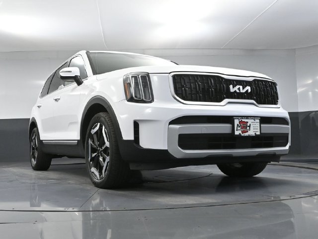 Used 2024 Kia Telluride EX w/ EX Captain's Chair Package AWD/4WD image 51