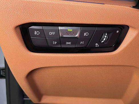 Used 2022 BMW 430i xDrive Convertible w/ M Sport Package AWD/4WD image 37