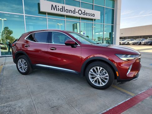 Used 2023 Buick Envision Preferred image 8