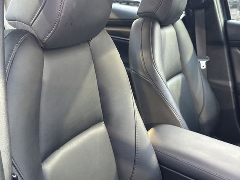 Used 2021 MAZDA MAZDA3 s image 10