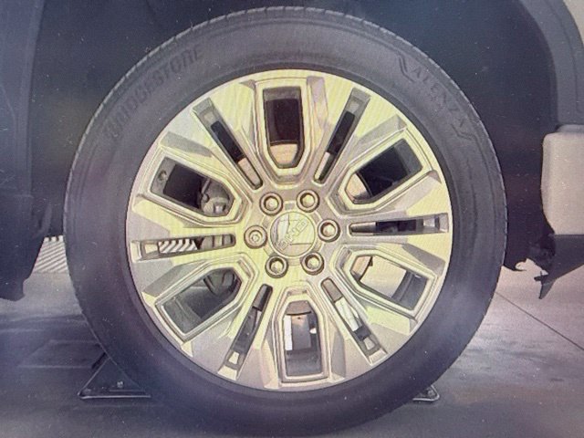 Used 2020 GMC Sierra 1500 Denali w/ Denali Ultimate Package AWD/4WD image 9