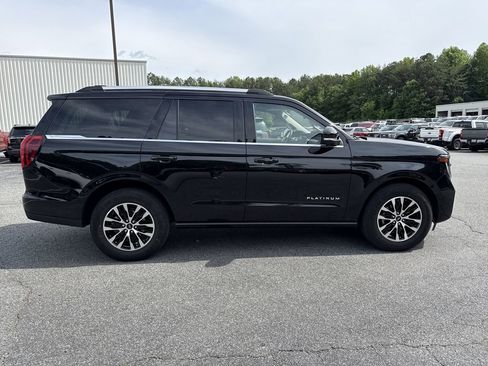 Used 2025 Ford Expedition Platinum AWD/4WD image 8