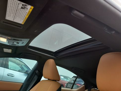 Used 2025 Lexus IS 300 w/ Premium Package RWD image 22