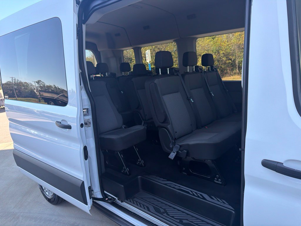 Used 2024 Ford Transit 350 XLT RWD image 13