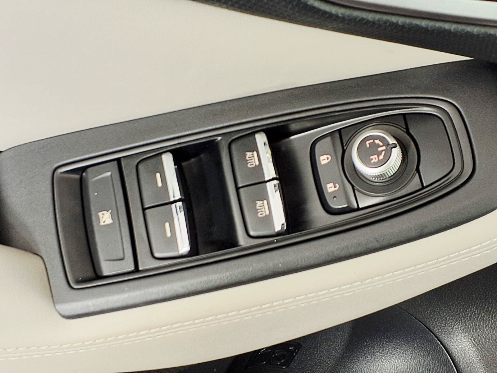Used 2020 Subaru Forester Limited AWD/4WD image 16