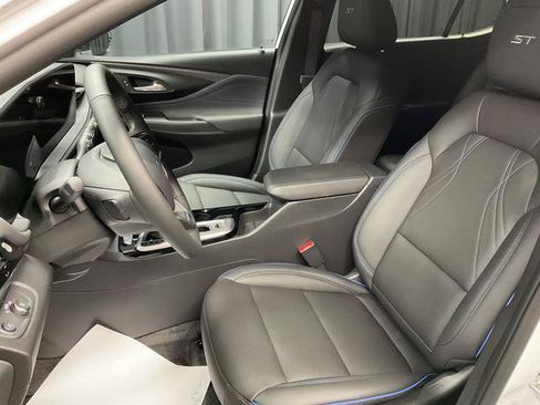 New 2026 Buick Envista Sport Touring w/ Convenience I Package FWD image 14