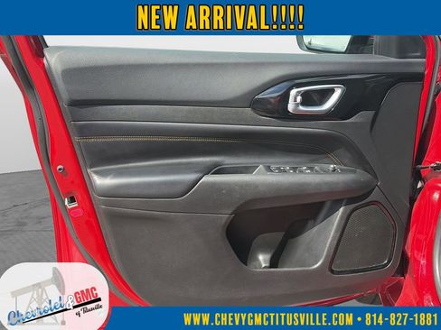 Used 2022 Jeep Compass Limited image 11