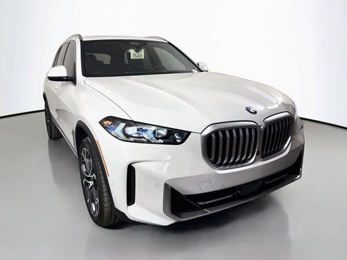 New 2026 BMW X5 sDrive40i w/ Climate Comfort Package RWD image 3