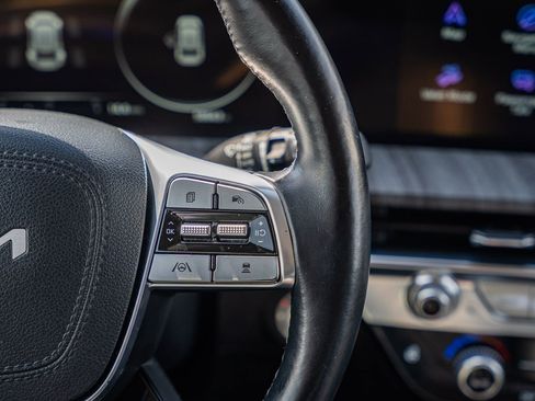 Used 2024 Kia Telluride SX Prestige image 32