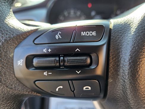 Used 2023 Kia Rio S image 23