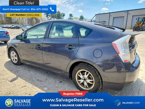 Used 2011 Toyota Prius Three image 3