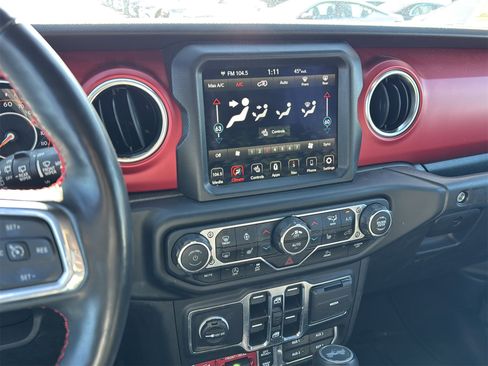 Used 2023 Jeep Wrangler Unlimited Rubicon w/ Cold Weather Group image 17