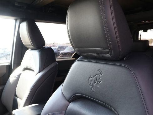 Used 2022 Ford Bronco Black Diamond image 33