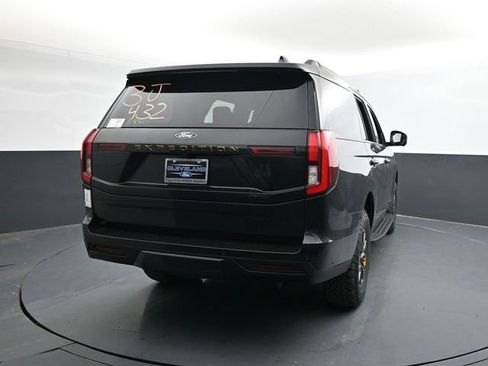 Used 2025 Ford Expedition Tremor image 7
