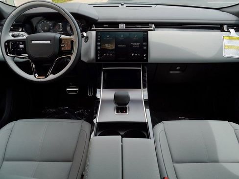 Used 2026 Land Rover Range Rover Velar Dynamic SE image 9