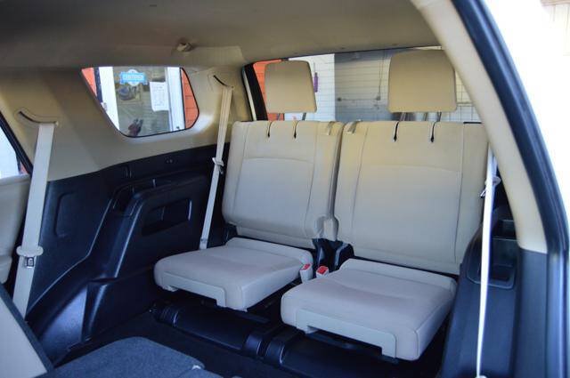 Used 2011 Toyota 4Runner SR5 AWD/4WD image 14