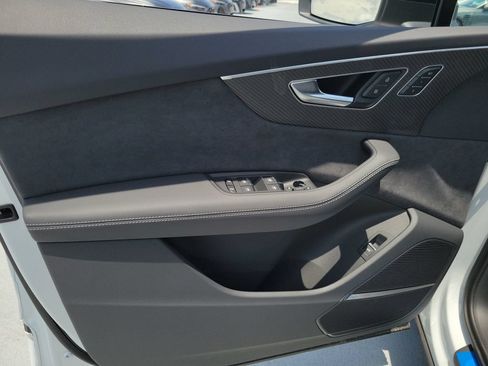New 2026 Audi SQ7 Premium Plus AWD/4WD image 18
