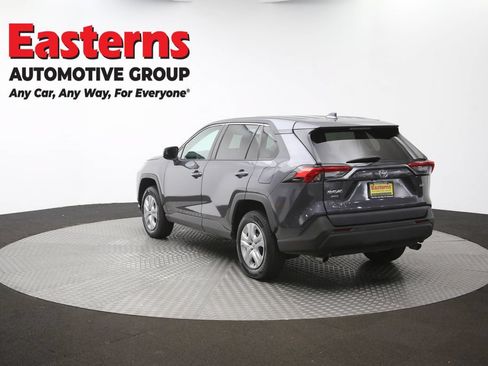 Used 2022 Toyota RAV4 LE AWD/4WD image 62