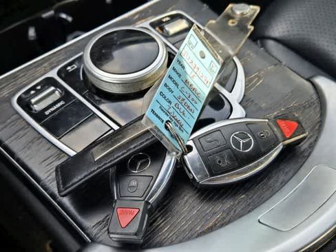 Used 2018 Mercedes-Benz C 300 Sedan image 20