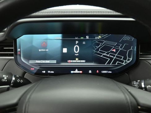 Used 2024 Land Rover Range Rover Sport Dynamic SE image 15