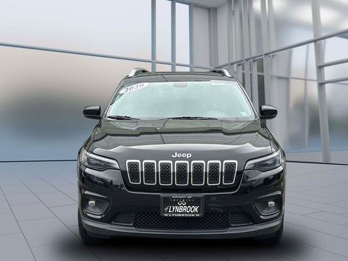 Used 2020 Jeep Cherokee Latitude Plus w/ Comfort/Convenience Group image 2