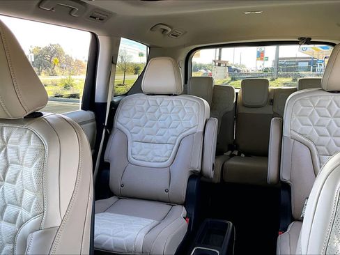 New 2026 Nissan Armada Platinum Reserve image 19