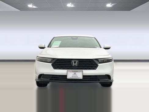 Certified 2023 Honda Accord LX image 5