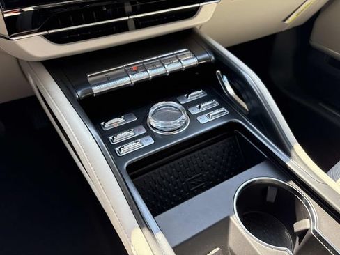 New 2026 Lincoln Nautilus Reserve AWD/4WD image 30