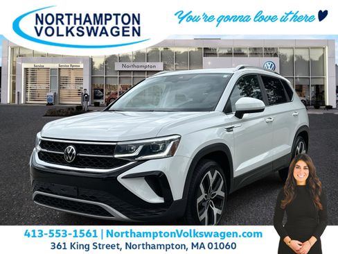 Certified 2022 Volkswagen Taos SEL w/ Panoramic Sunroof Package image 1