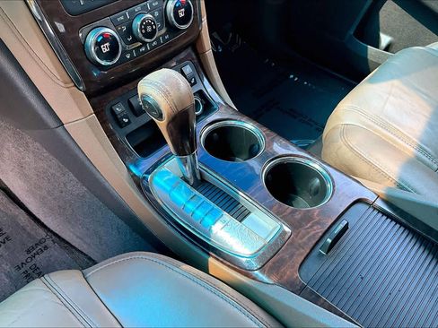 Used 2013 Buick Enclave Leather image 17