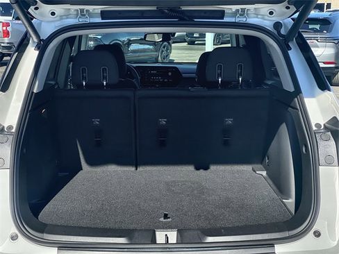 Certified 2025 Chevrolet TrailBlazer LT w/ Convenience Package image 28