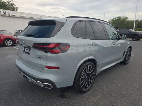 Used 2024 BMW X5 xDrive50e w/ Executive Package AWD/4WD image 3