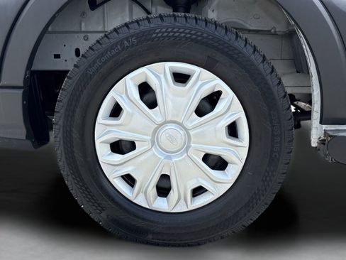 Used 2025 Ford Transit 250 Low Roof w/ Exterior Upgrade Package RWD image 28