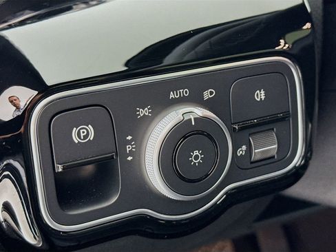 Certified 2026 Mercedes-Benz CLA 250 image 11