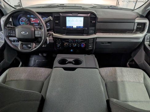 Used 2025 Ford F250 XLT image 12