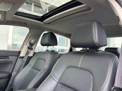 Used 2023 Honda Civic Touring image 8