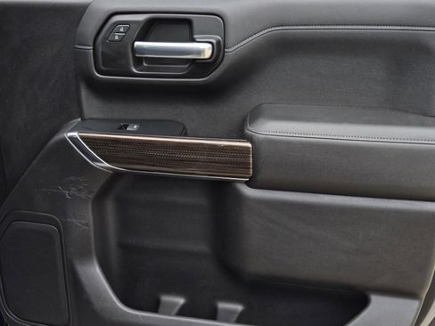 Used 2020 Chevrolet Silverado 1500 LT w/ Texas Edition image 9