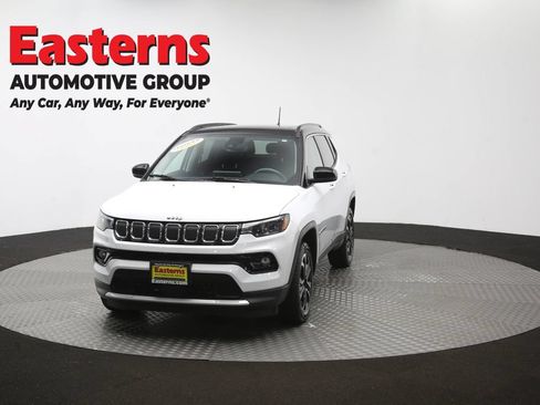 Used 2022 Jeep Compass Limited w/ Sun and Sound Group AWD/4WD image 53