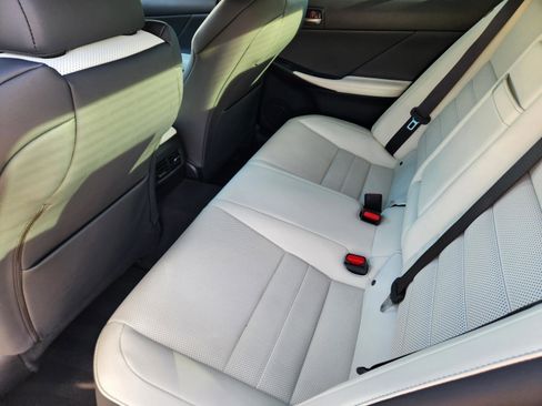 Used 2024 Lexus IS 500 image 30