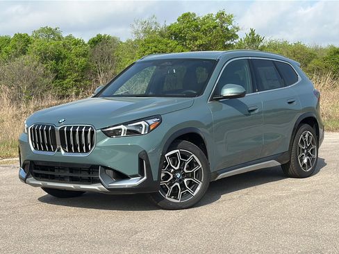 New 2026 BMW X1 xDrive28i w/ Technology Package image 2