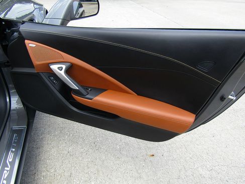 Used 2016 Chevrolet Corvette Z06 w/ 3LZ Preferred Equipment Group RWD image 14